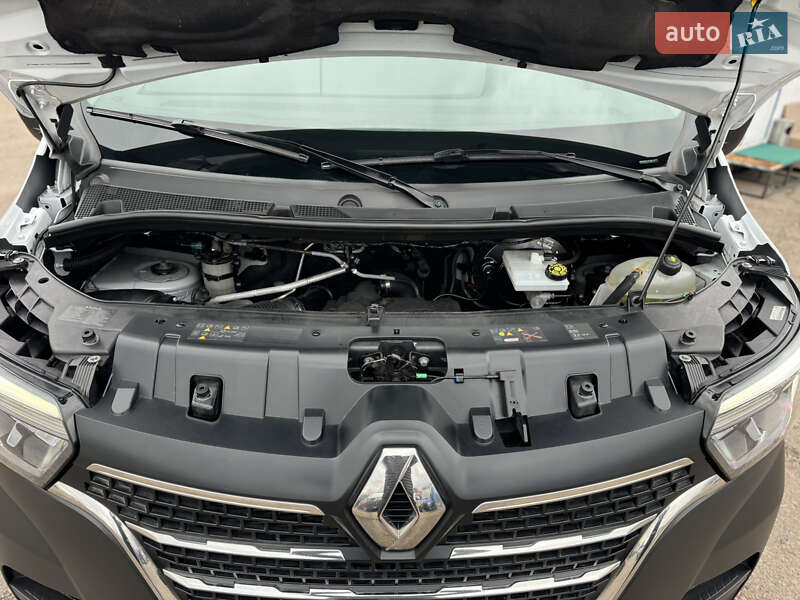 Грузовой фургон Renault Master 2021 в Киеве