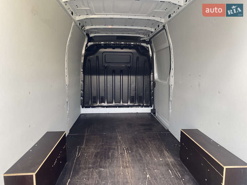 Вантажний фургон Renault Master 2022 в Луцьку