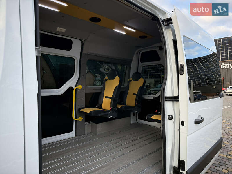Минивэн Renault Master 2016 в Луцке
