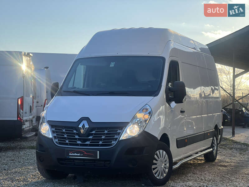 Вантажопасажирський фургон Renault Master 2018 в Львові