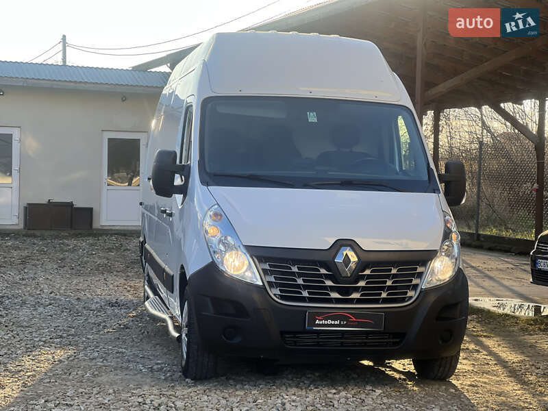 Вантажопасажирський фургон Renault Master 2018 в Львові