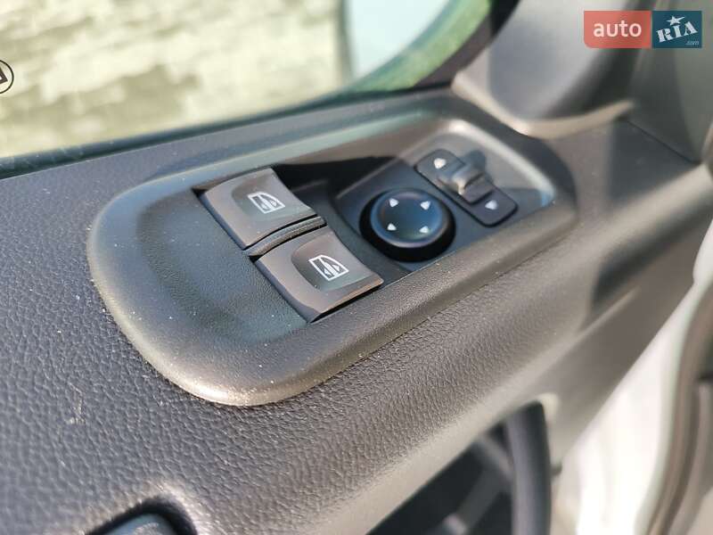 Тентований Renault Master 2021 в Києві фото 6 Тентований Renault Master 2021 в Києві