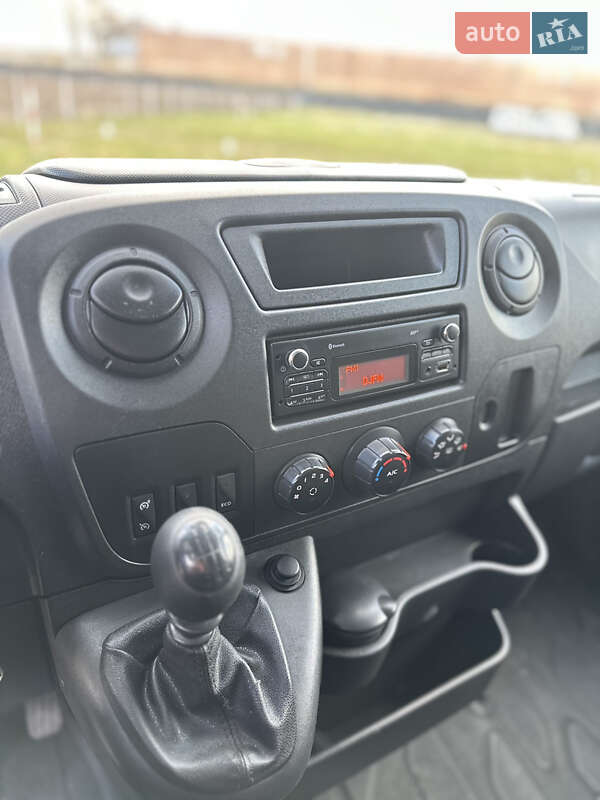 Грузовой фургон Renault Master 2018 в Луцке