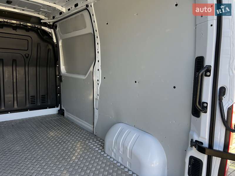 Грузовой фургон Renault Master 2020 в Луцке