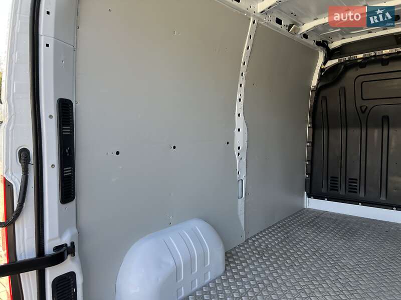 Грузовой фургон Renault Master 2020 в Луцке