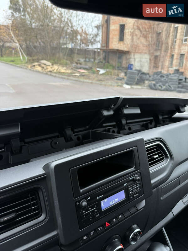 Грузовой фургон Renault Master 2020 в Луцке