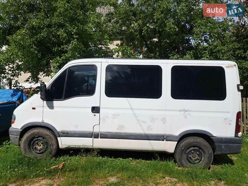 Вантажний фургон Renault Master 1998 в Ужгороді