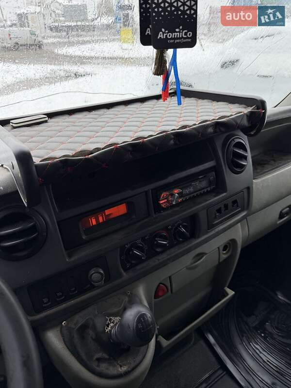 Мінівен Renault Master 2004 в Львові фото 18 Мінівен Renault Master 2004 в Львові