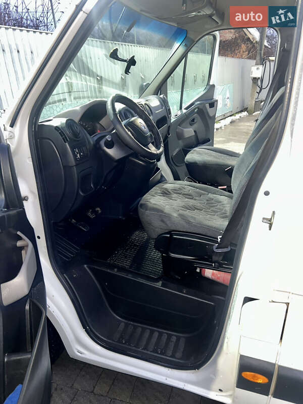 Микроавтобус грузовой (до 3,5т) Renault Master 2013 в Ивано-Франковске