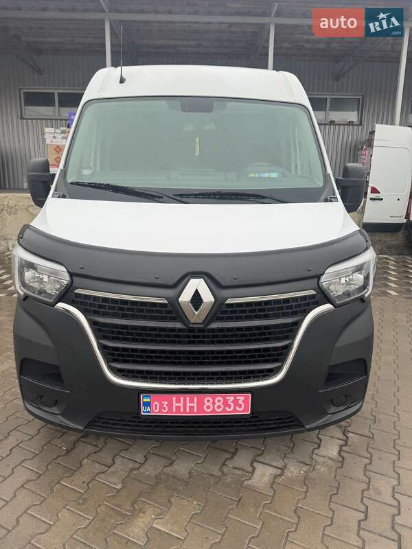 Вантажний фургон Renault Master 2022 в Умані