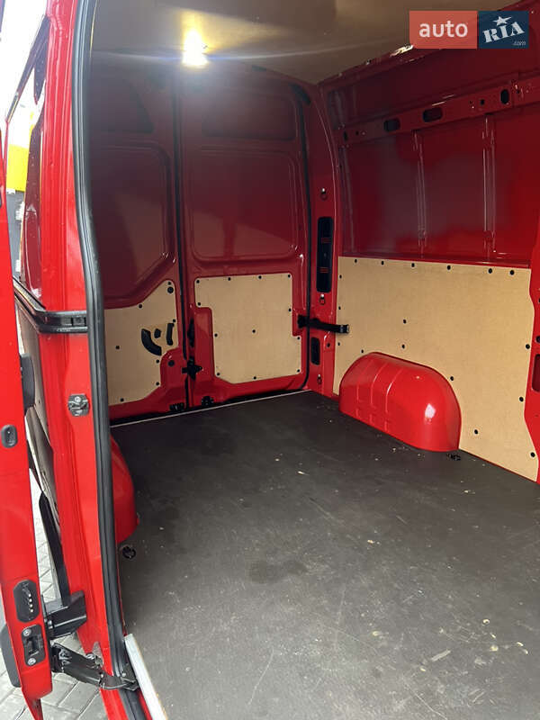 Вантажний фургон Renault Master 2023 в Дніпрі