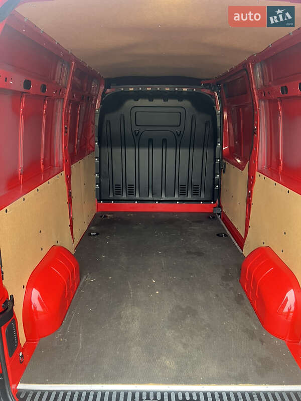 Вантажний фургон Renault Master 2023 в Дніпрі