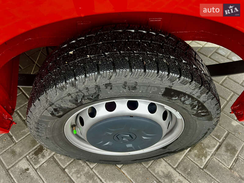 Вантажний фургон Renault Master 2023 в Дніпрі