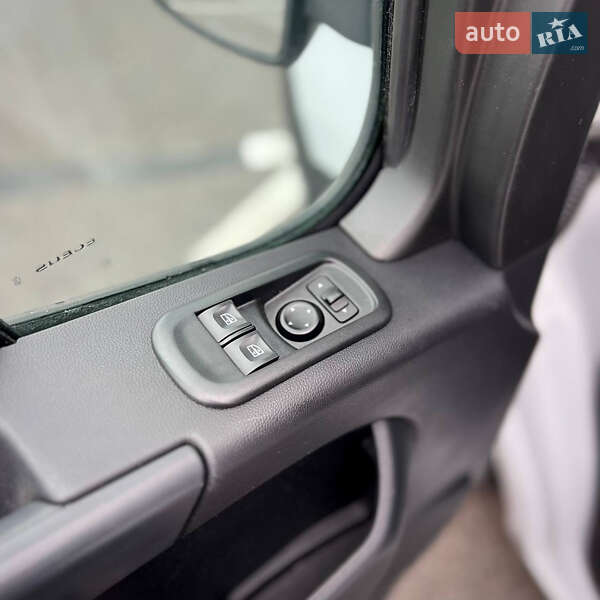 Вантажний фургон Renault Master 2021 в Києві