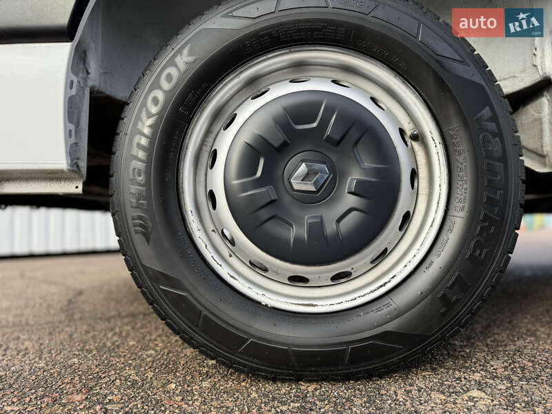 Вантажний фургон Renault Master 2020 в Києві