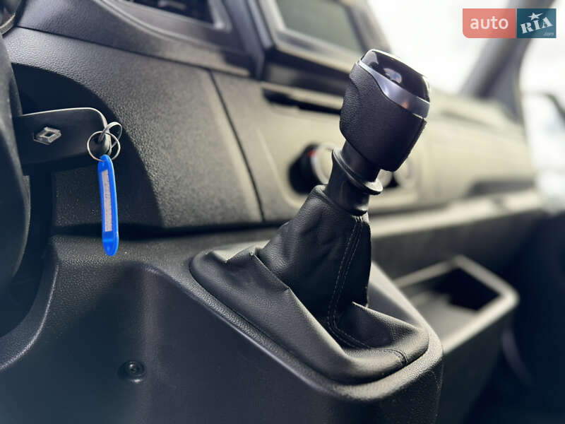 Вантажний фургон Renault Master 2020 в Києві