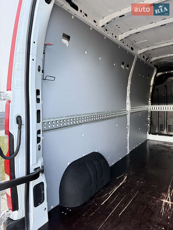 Грузовой фургон Renault Master 2021 в Ровно