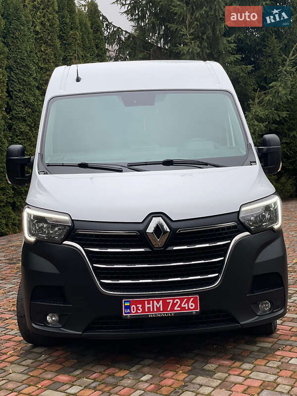 Вантажний фургон Renault Master 2020 в Дубні