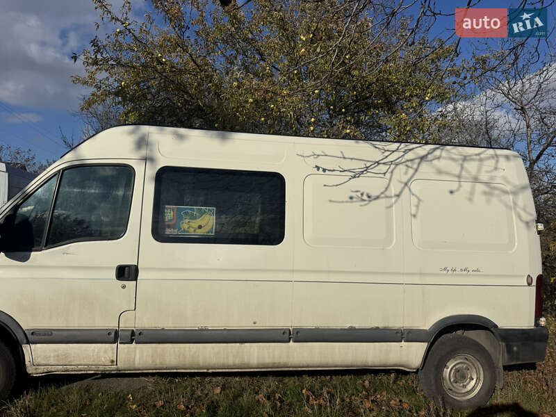 Мінівен Renault Master 2000 в Верхньодніпровську