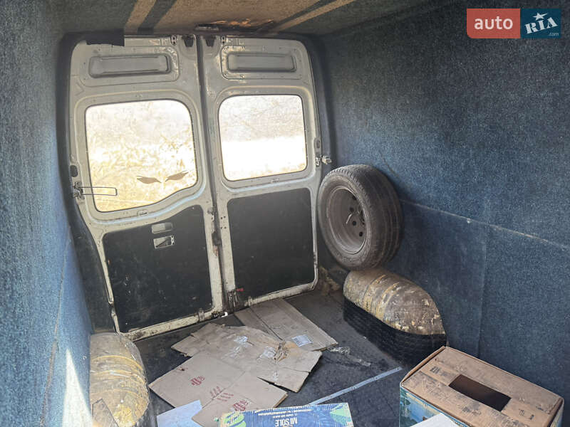 Мінівен Renault Master 2000 в Верхньодніпровську