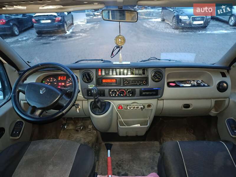 Мінівен Renault Master 2008 в Львові