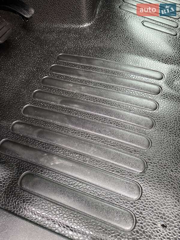 Борт Renault Master 2018 в Львові фото 28 Борт Renault Master 2018 в Львові