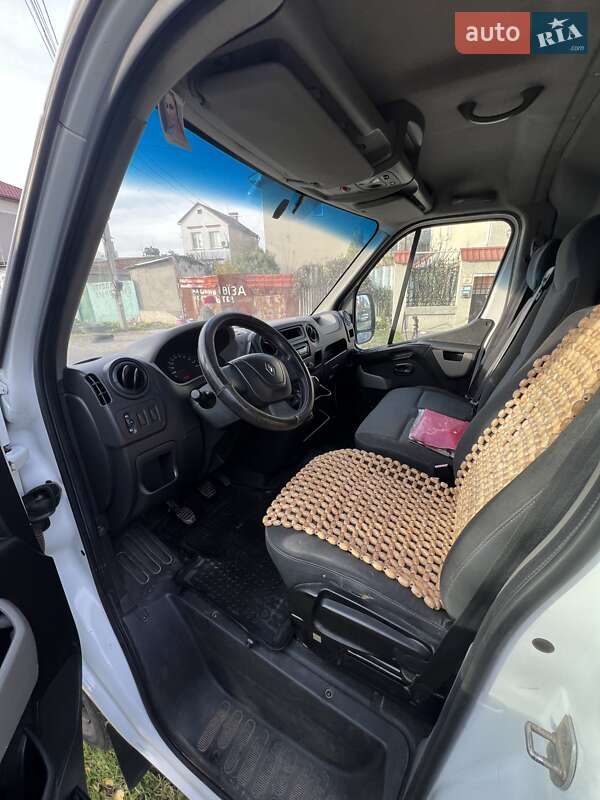 Вантажний фургон Renault Master 2011 в Одесі