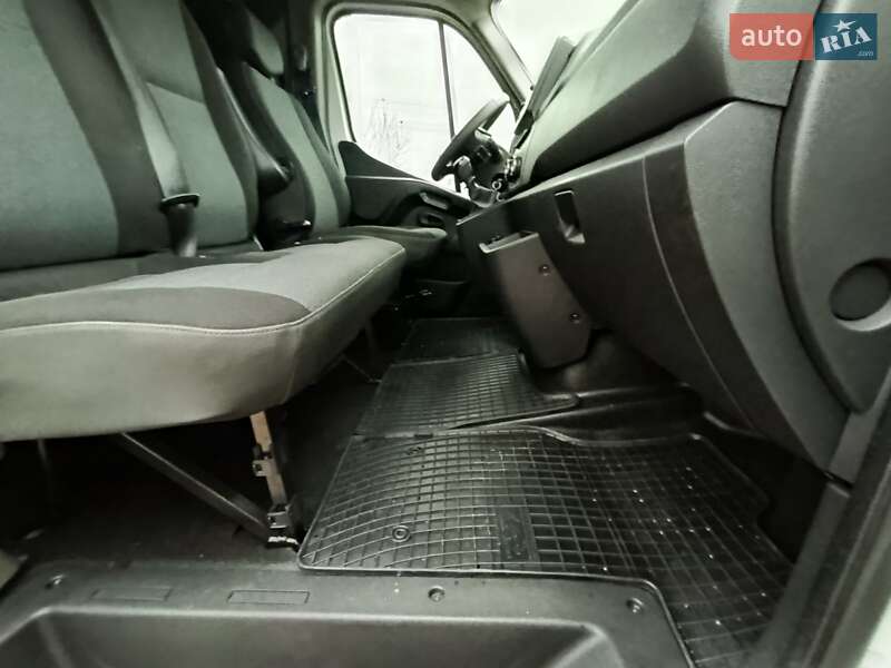 Вантажний фургон Renault Master 2022 в Ковелі