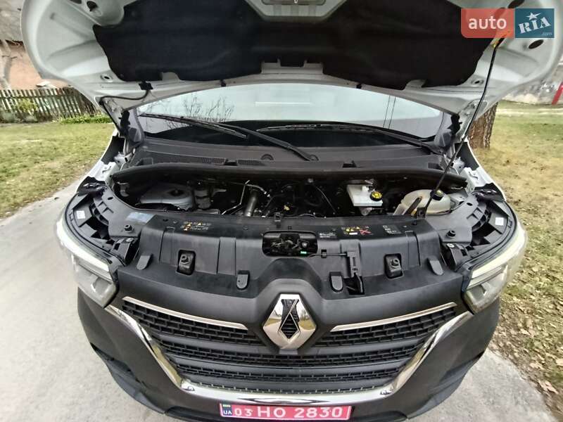 Вантажний фургон Renault Master 2022 в Ковелі