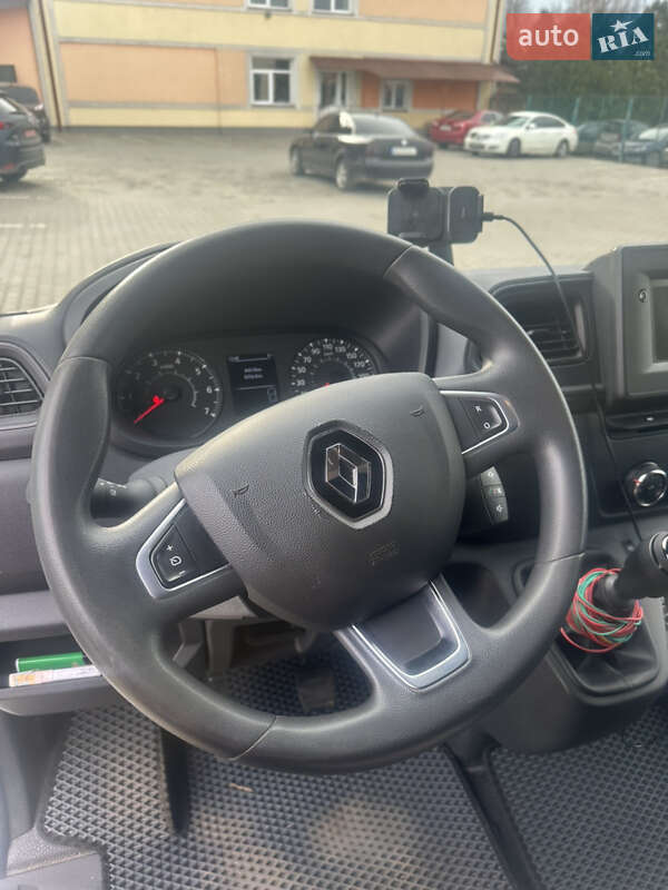Вантажний фургон Renault Master 2023 в Чернівцях