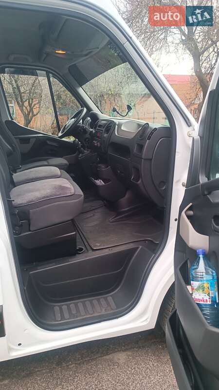 Микроавтобус грузовой (до 3,5т) Renault Master 2014 в Виннице