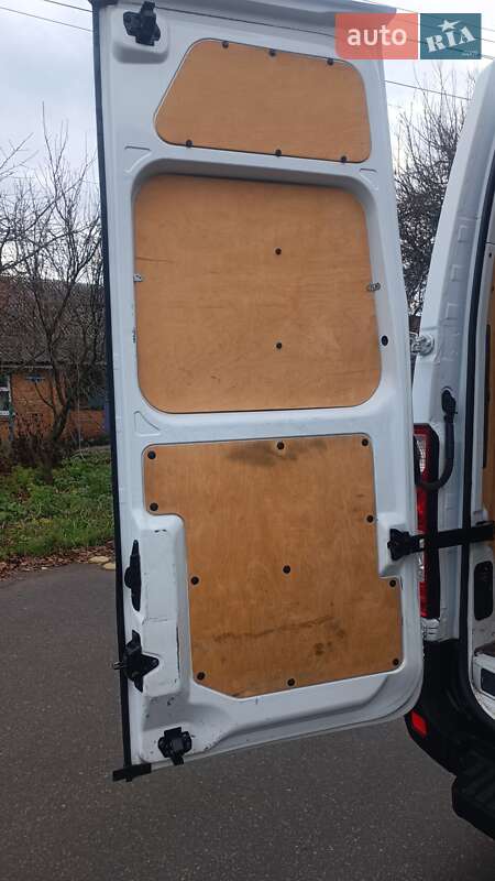 Микроавтобус грузовой (до 3,5т) Renault Master 2014 в Виннице