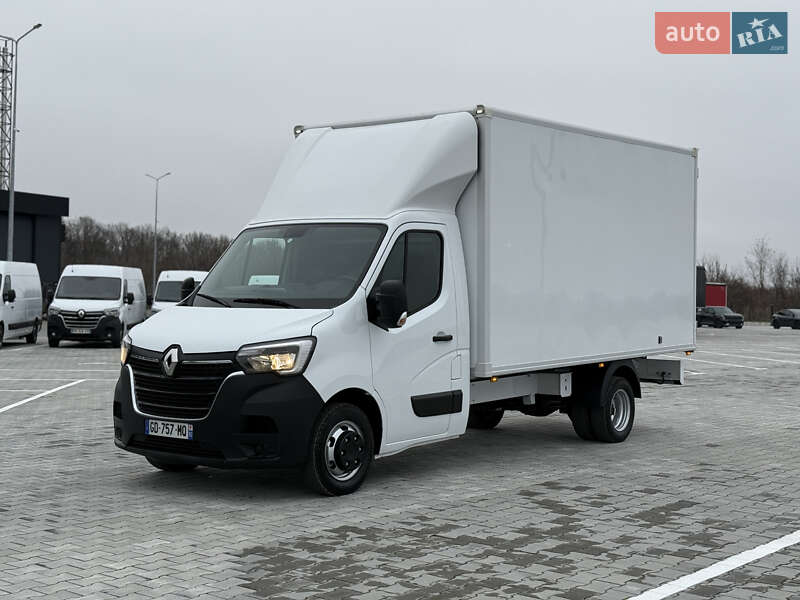 Грузовой фургон Renault Master 2022 в Дубно