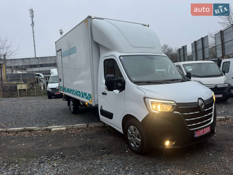 Вантажний фургон Renault Master 2022 в Рівному