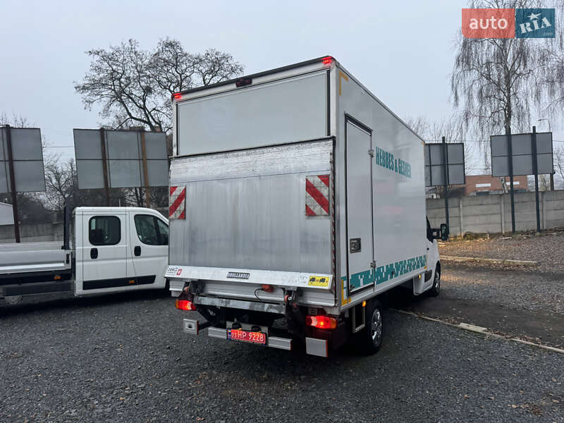 Вантажний фургон Renault Master 2022 в Рівному