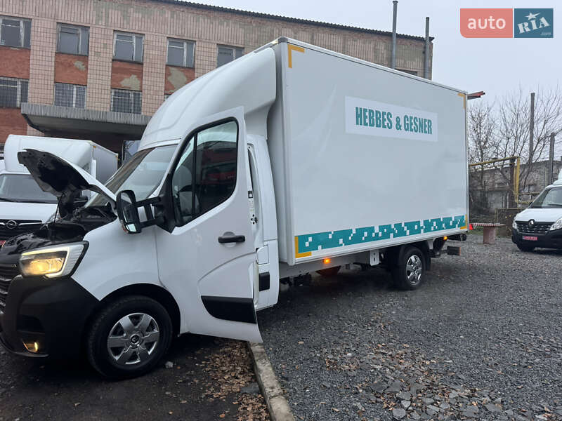 Вантажний фургон Renault Master 2022 в Рівному