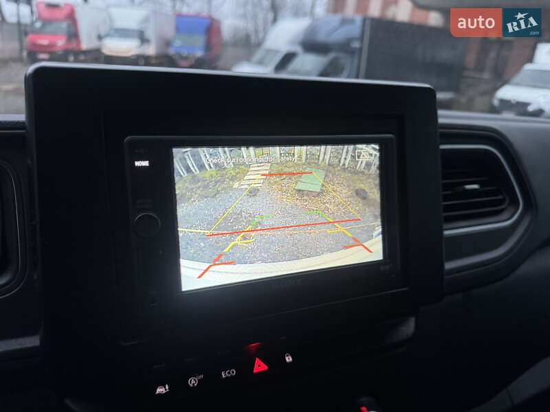 Вантажний фургон Renault Master 2022 в Рівному