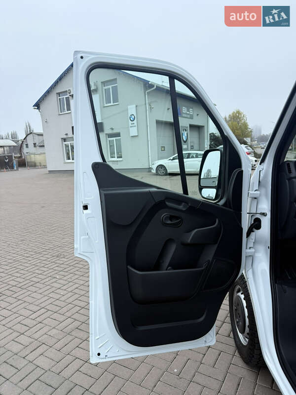 Вантажний фургон Renault Master 2022 в Києві