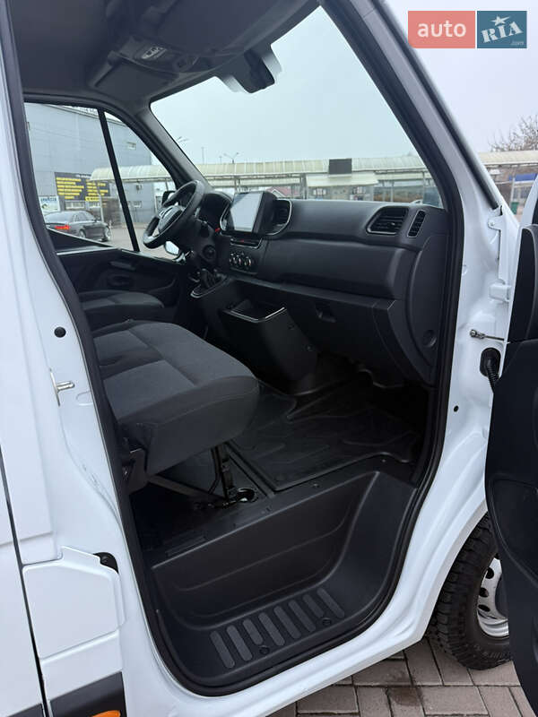 Вантажний фургон Renault Master 2022 в Києві