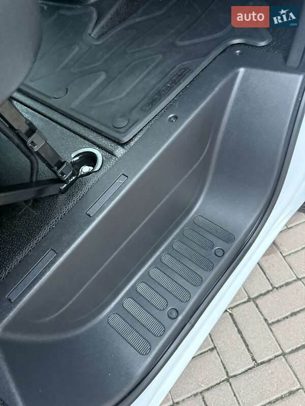 Вантажний фургон Renault Master 2022 в Києві