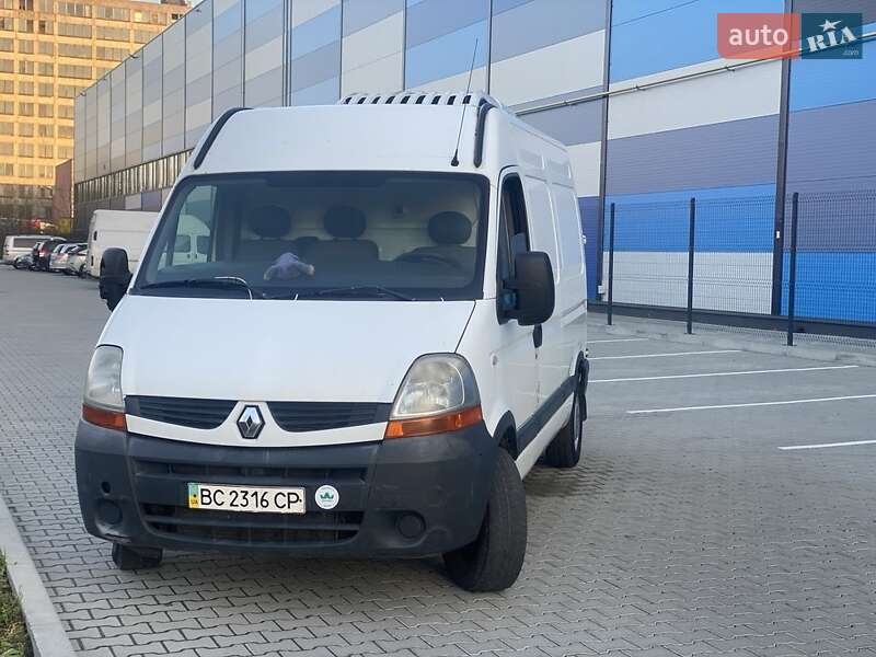 Вантажний фургон Renault Master 2007 в Яворові