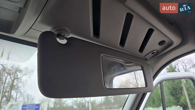 Вантажний фургон Renault Master 2018 в Житомирі