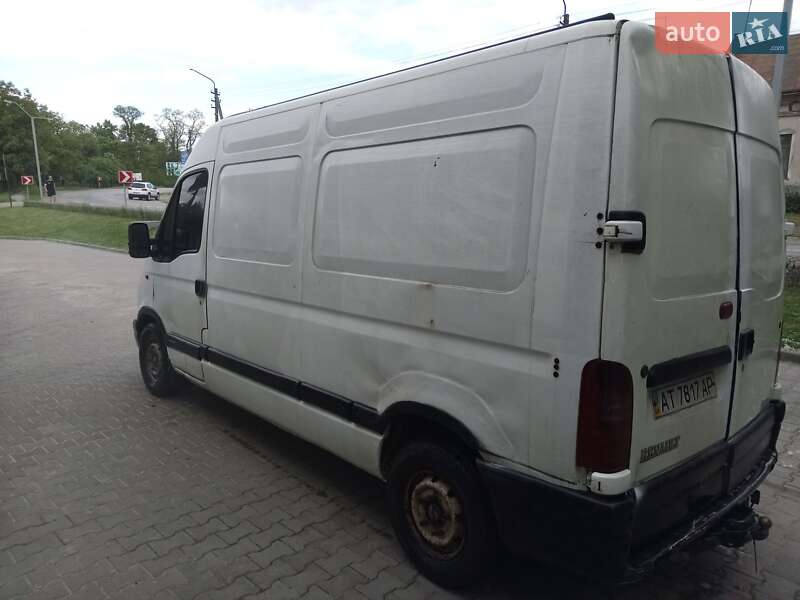 Грузовой фургон Renault Master 2000 в Бурштыне