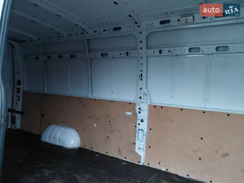 Вантажний фургон Renault Master 2023 в Івано-Франківську