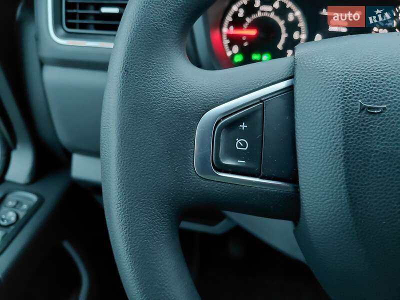 Вантажний фургон Renault Master 2023 в Івано-Франківську