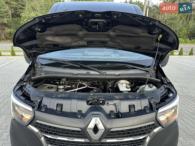 Вантажний фургон Renault Master 2022 в Ковелі