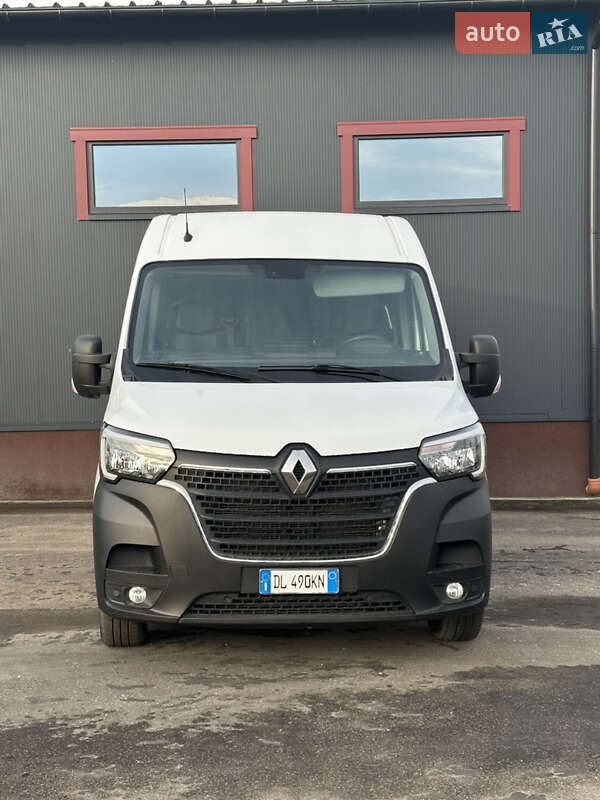 Вантажний фургон Renault Master 2020 в Долині