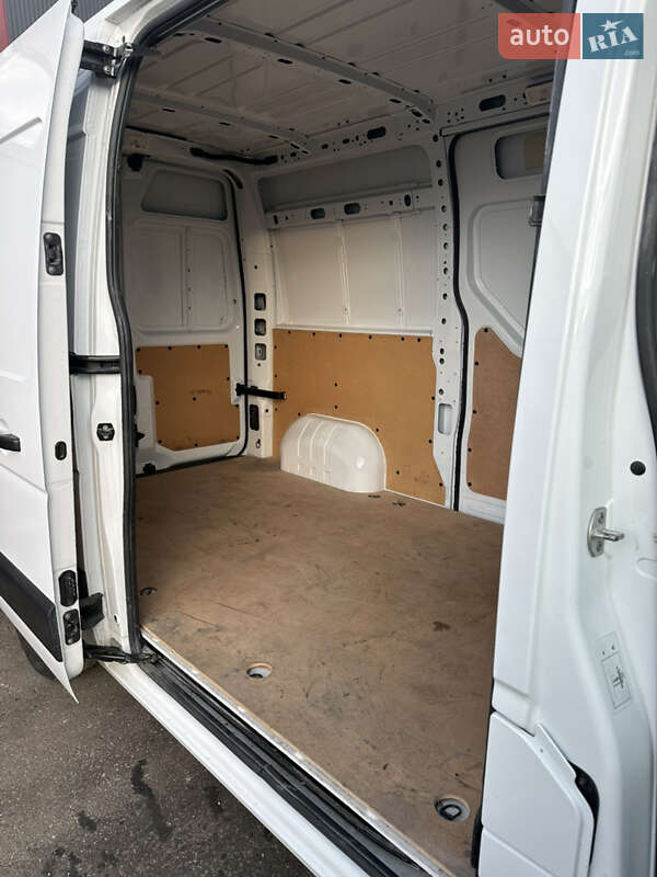 Вантажний фургон Renault Master 2020 в Долині