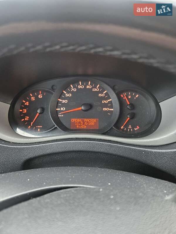 Евакуатор Renault Master 2015 в Рівному