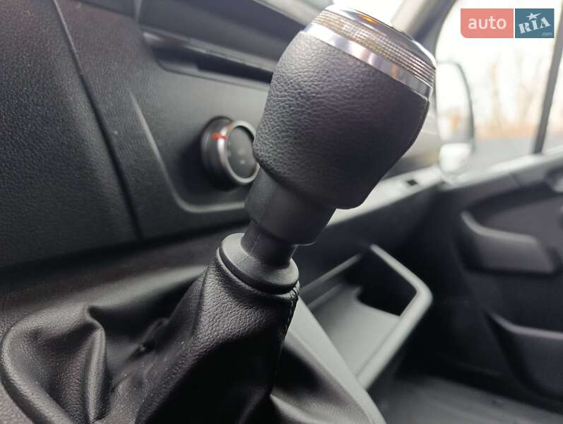 Грузовой фургон Renault Master 2022 в Киеве фото 24 Грузовой фургон Renault Master 2022 в Киеве